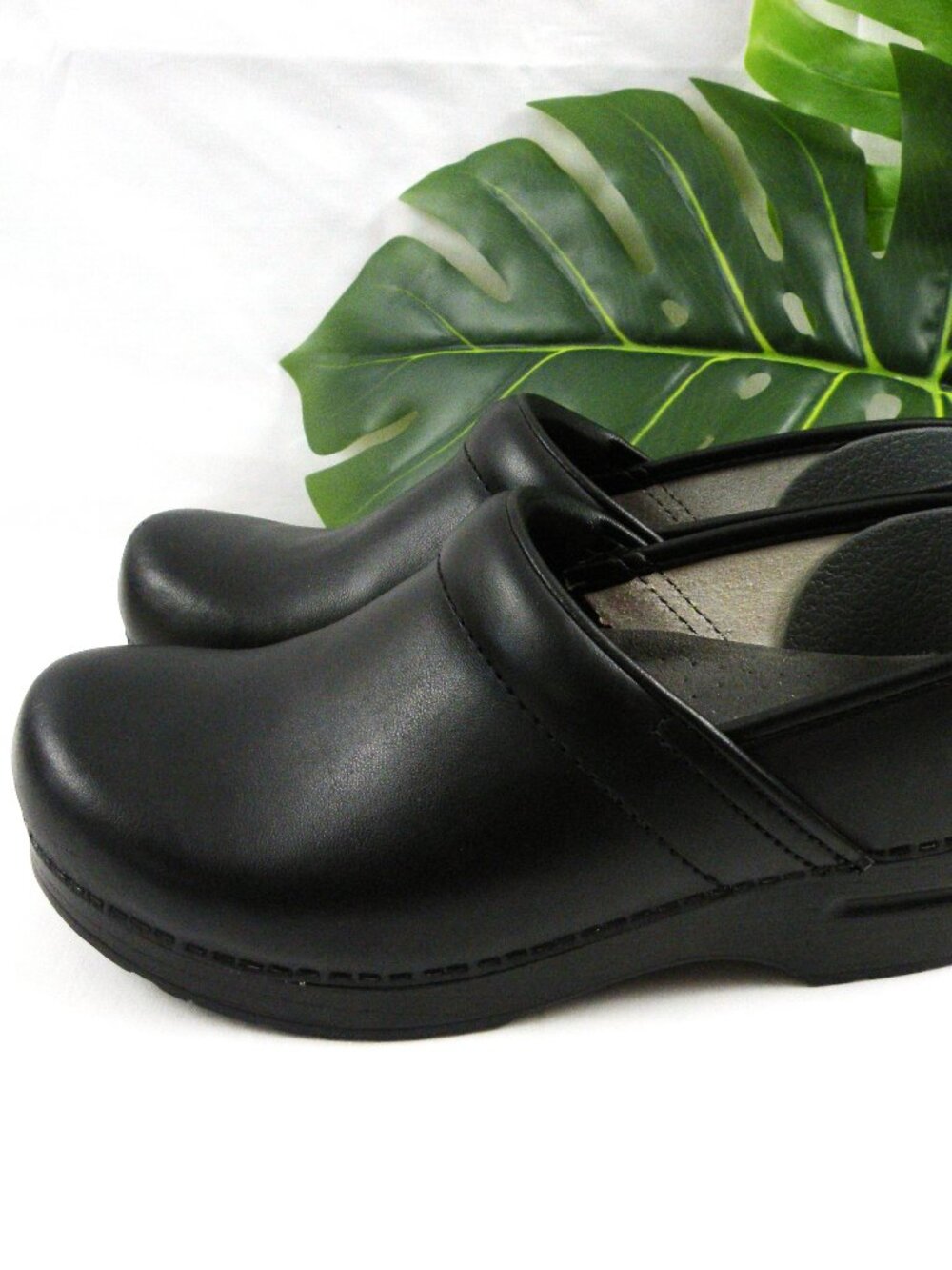 Dansko Womens Professional Black Leather Professional Clogs Shoes New 38 8 - Picture 5 of 6